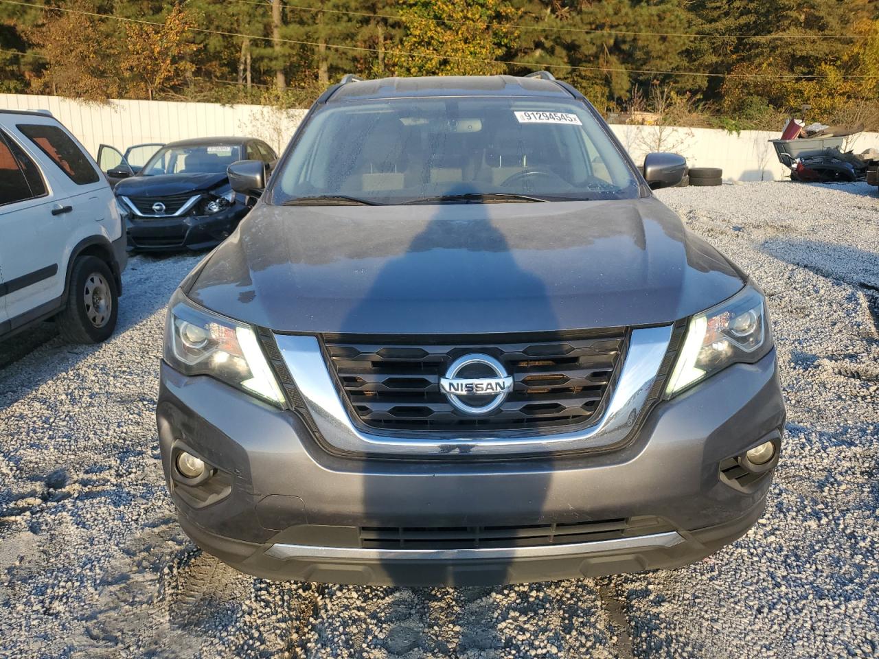 Nissan Pathfinder S Image 9