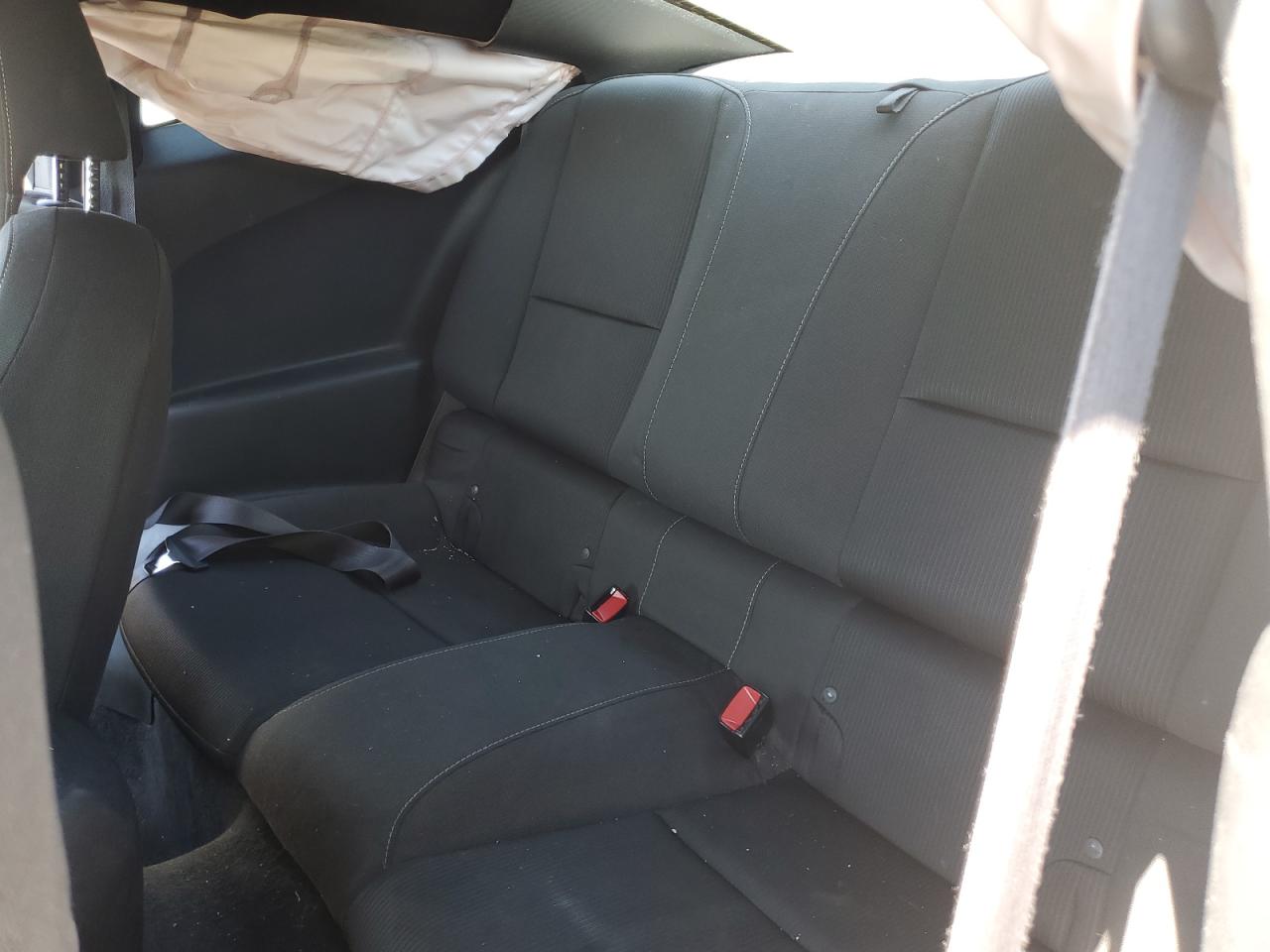 Chevrolet Camaro Lt Image 7