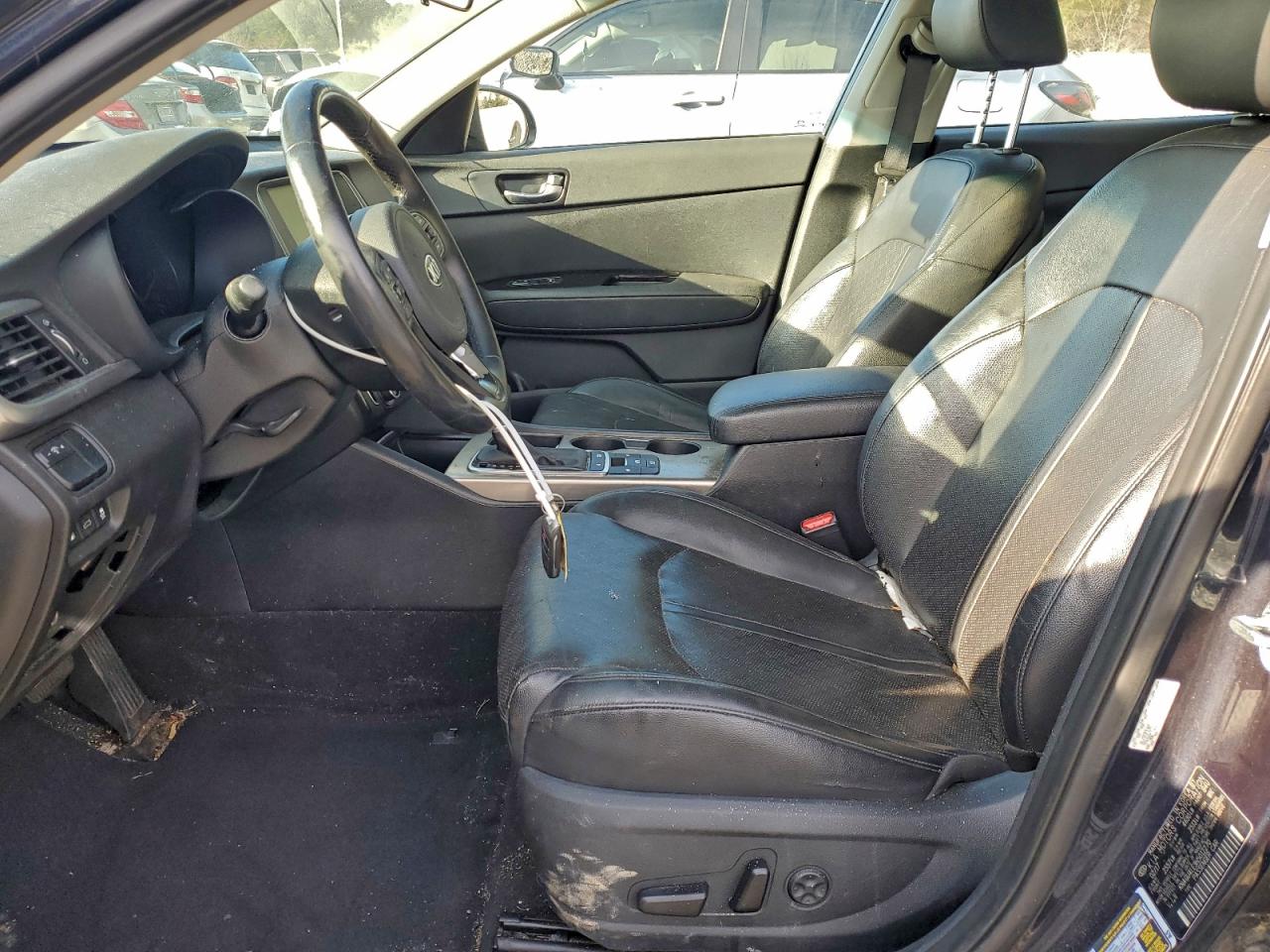 Kia Optima Hybrid Image 4