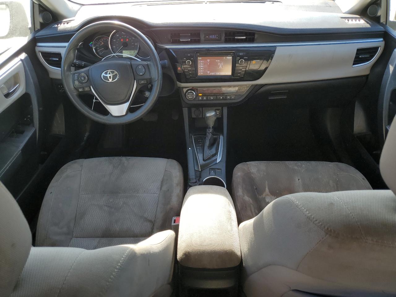 Toyota Corolla L Image 10