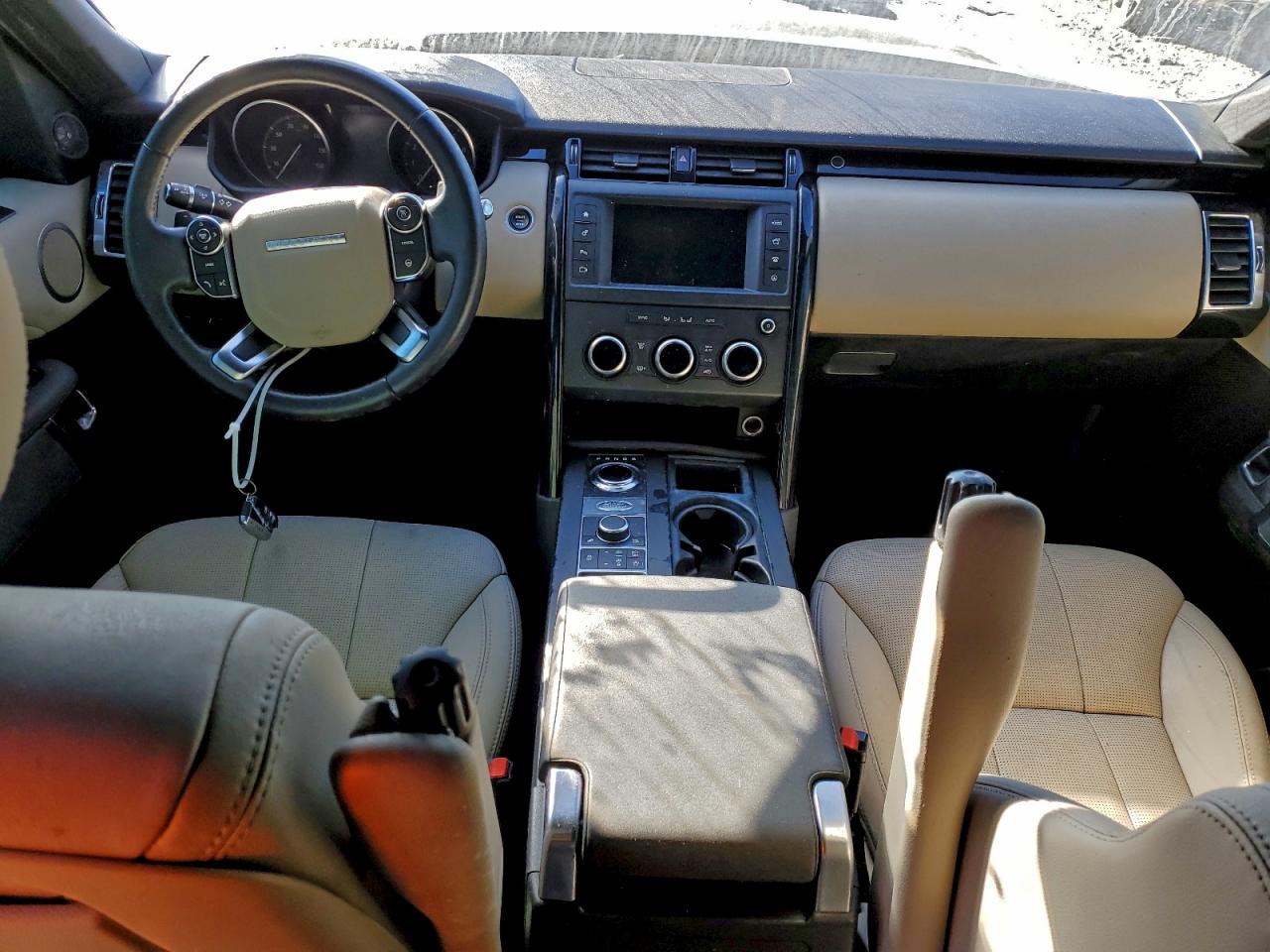 Land Rover Discovery Se Image 13