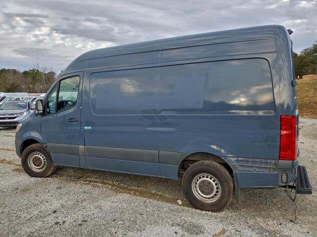 Mercedes-Benz Sprinter 2500/3500 Image 11