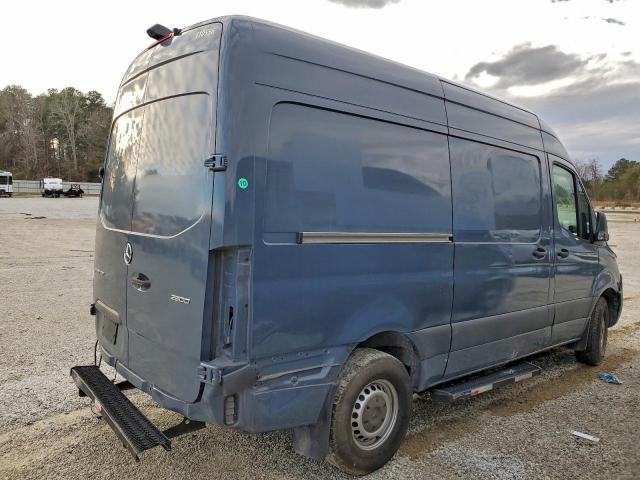 Mercedes-Benz Sprinter 2500/3500 Image 10