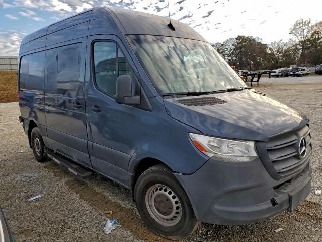 Mercedes-Benz Sprinter 2500/3500 Image 7