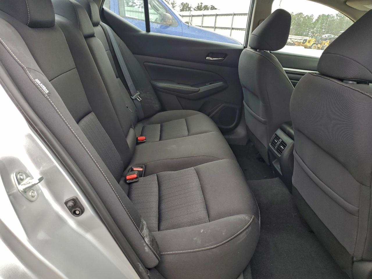 Nissan Altima Sv Image 10