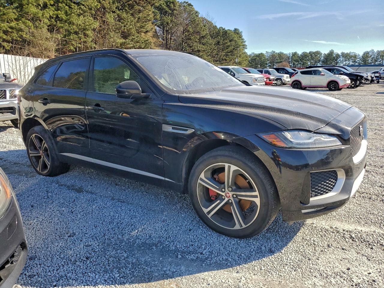 Jaguar F-PACE S Image 3