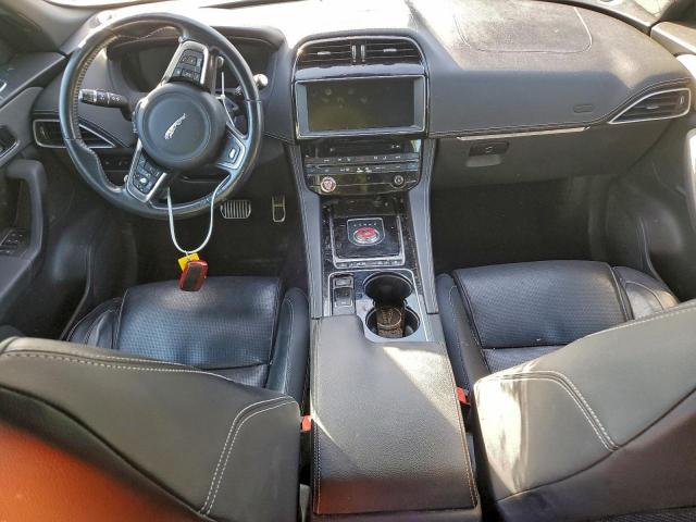 Jaguar F-PACE S Image 8