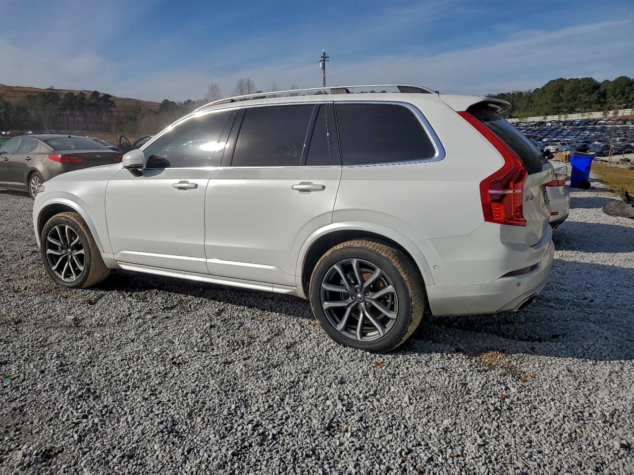 Volvo XC90 T6 Image 4
