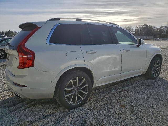 Volvo XC90 T6 Image 3