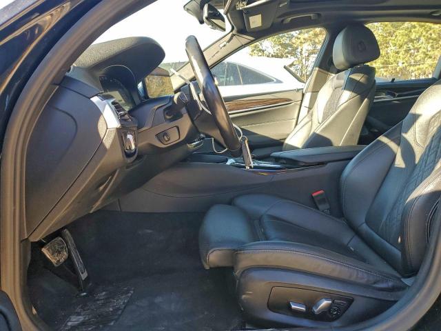 BMW 5 Series Xi Image 8