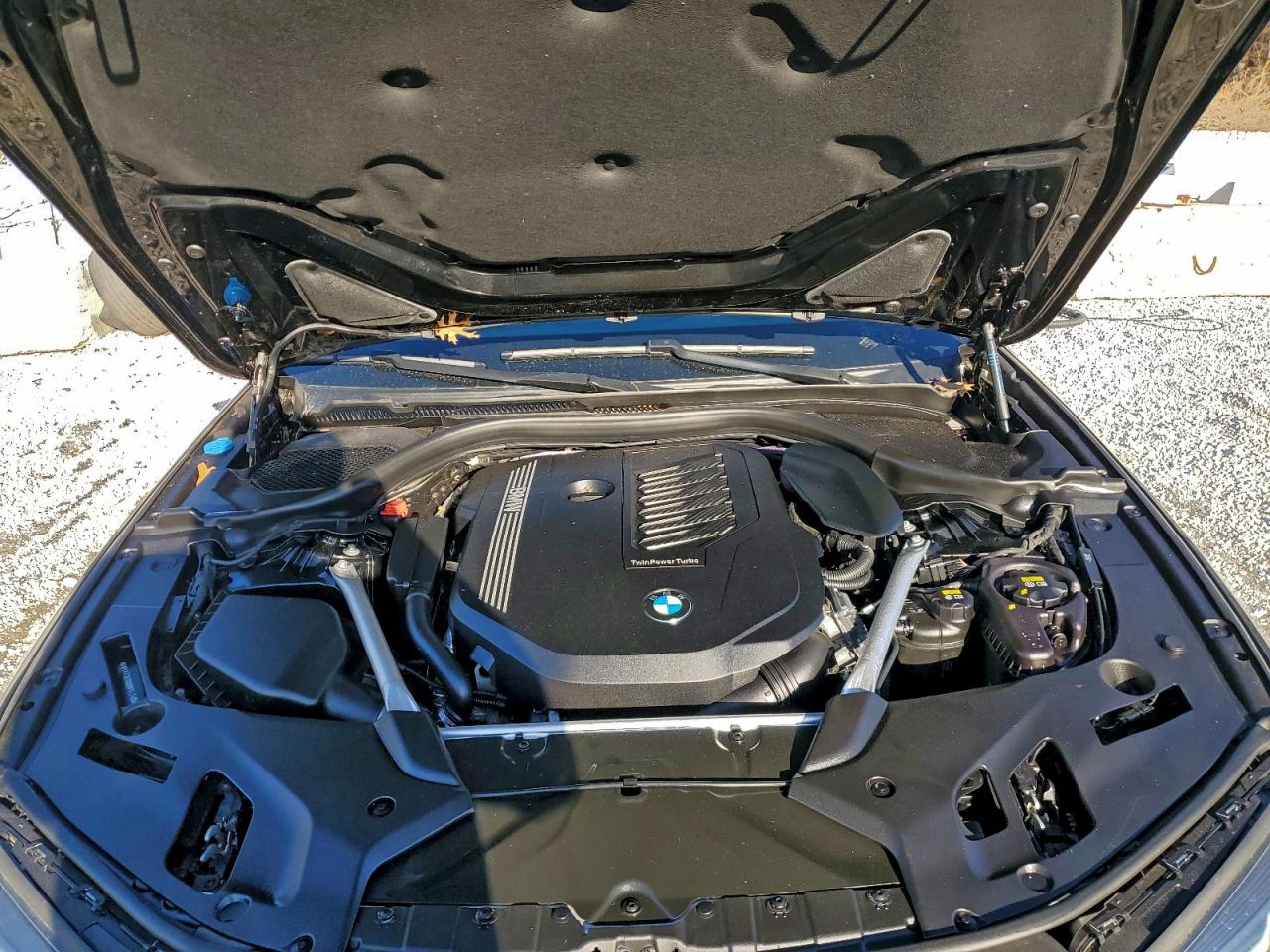 BMW 5 Series Xi Image 3