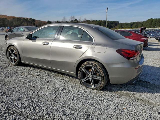 Mercedes-Benz A-Class 220 Image 7