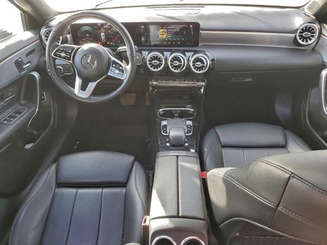 Mercedes-Benz A-Class 220 Image 10