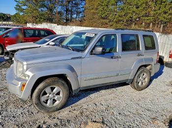  Salvage Jeep Liberty