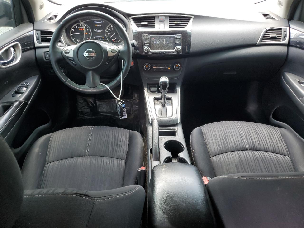 Nissan Sentra S Image 12