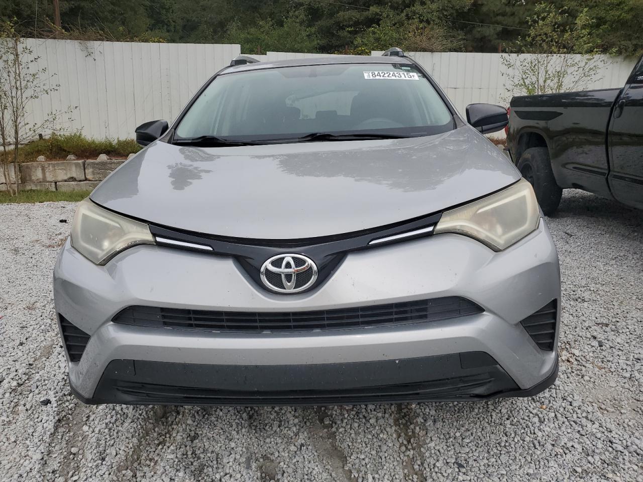 Toyota RAV4 Le Image 4