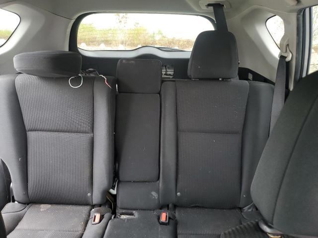 Toyota RAV4 Le Image 13