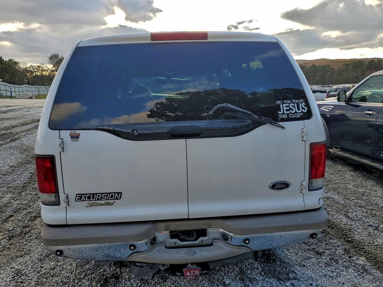 Ford Excursion Limited Image 11