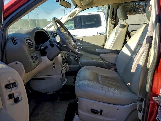 Chrysler Minivan Touring Image 10