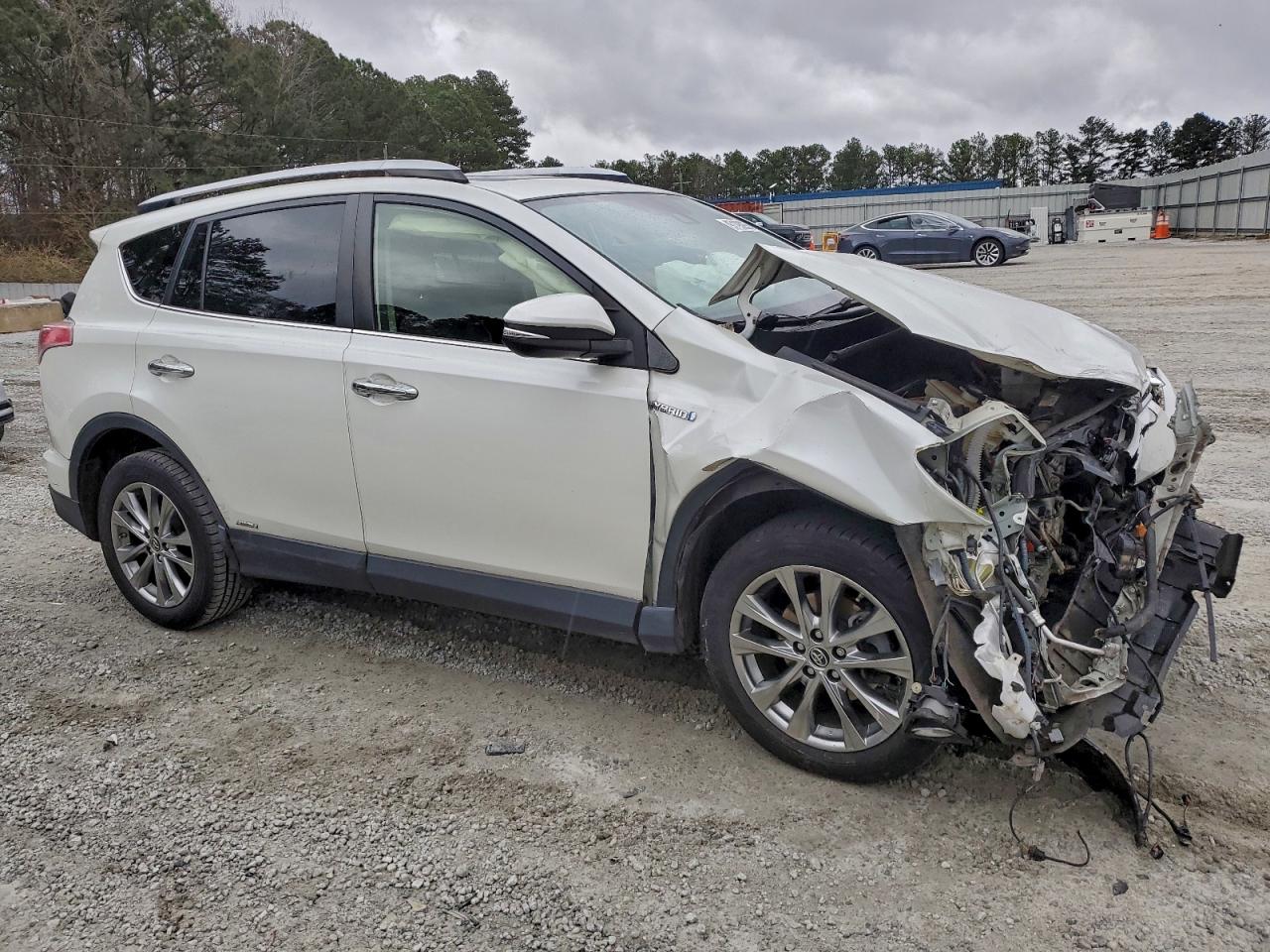Toyota RAV4 Limited Image 10