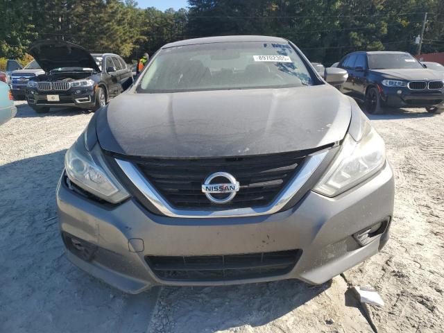 Nissan Altima 2.5 Image 6