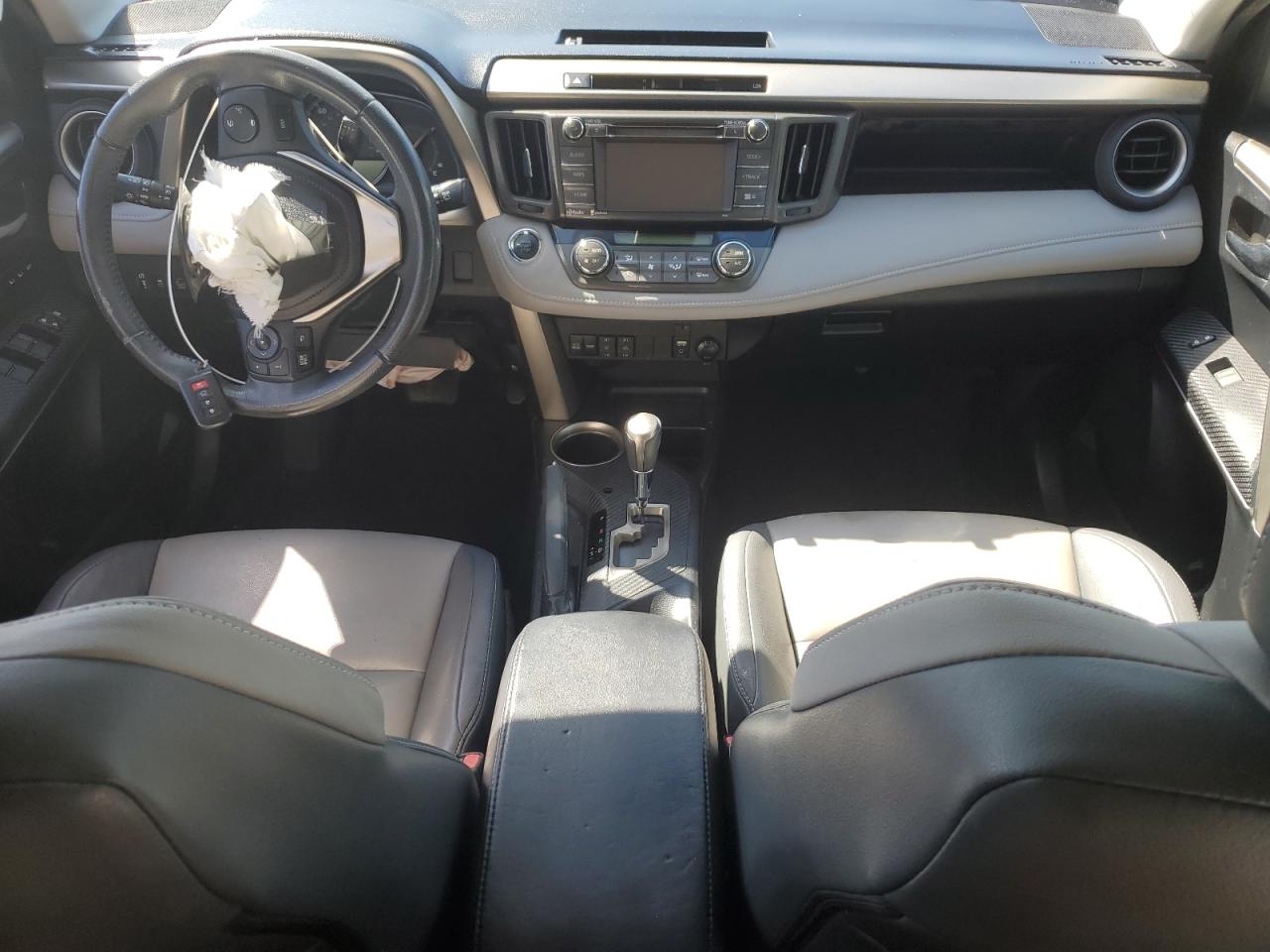 Toyota RAV4 Limited Image 12