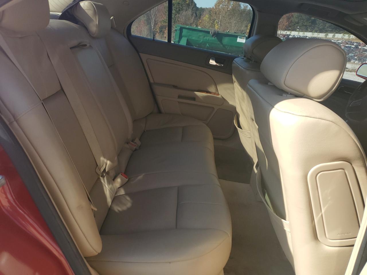 Cadillac STS Image 6