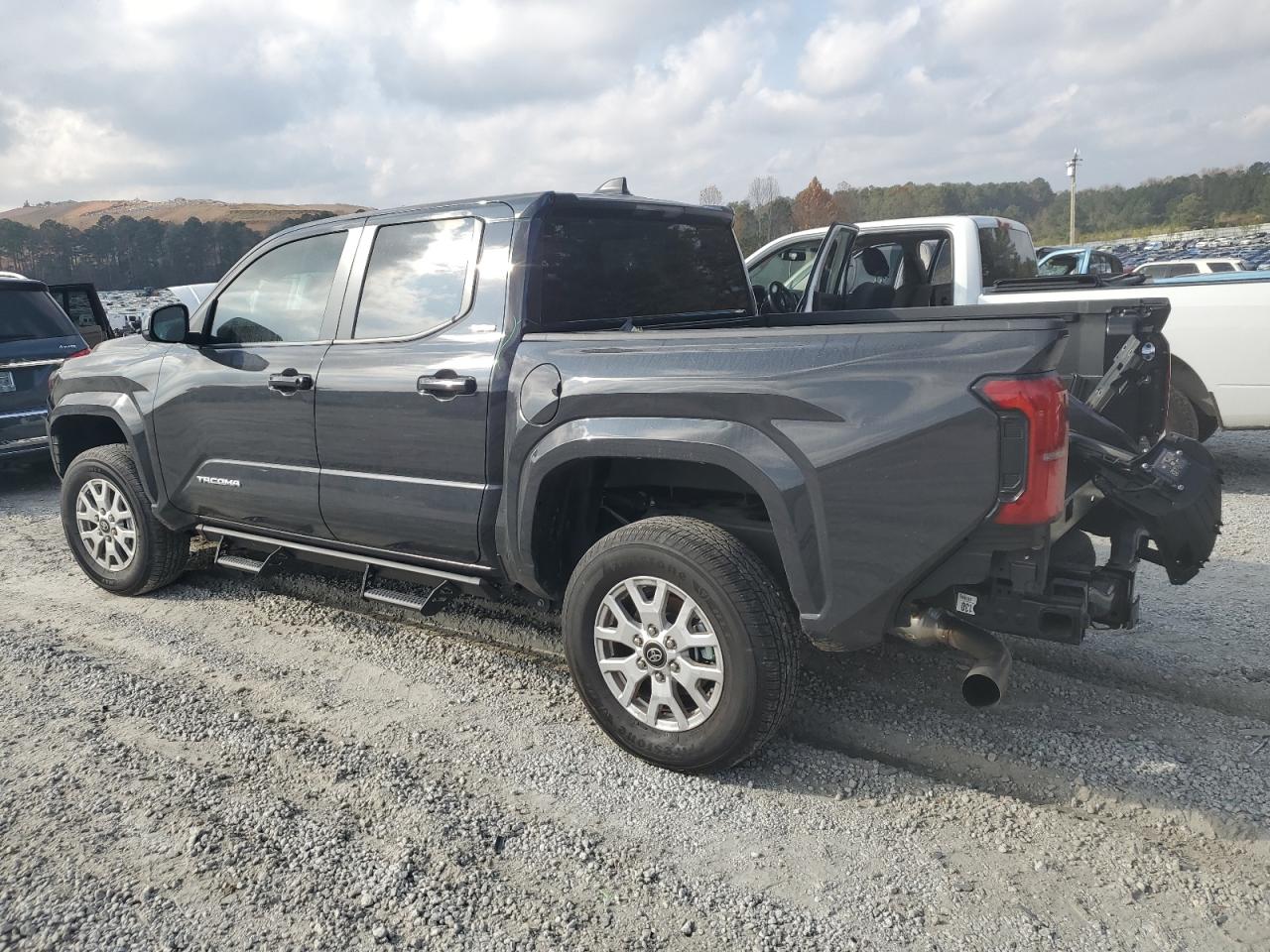 Toyota Tacoma Double Cab Image 11