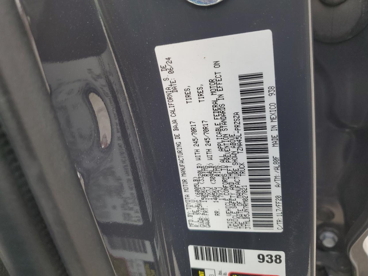 Toyota Tacoma Double Cab Image 12