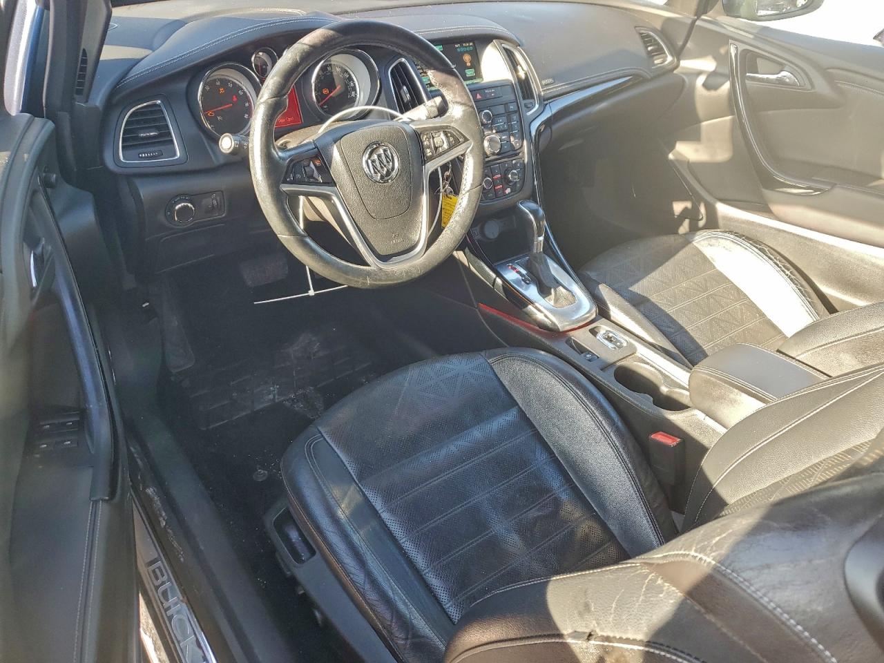 Buick Cascada Image 11