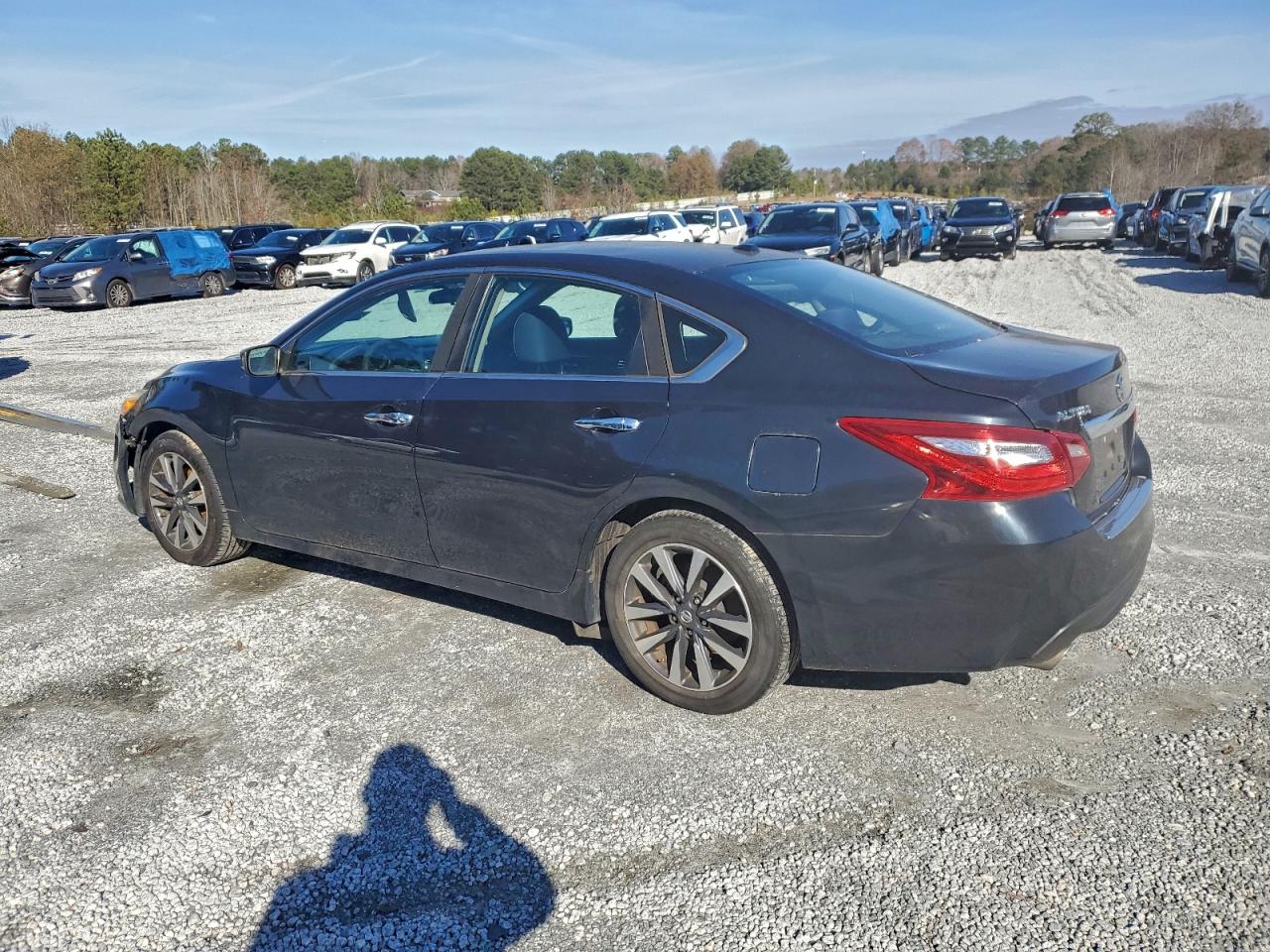 Nissan Altima 2.5 Image 4