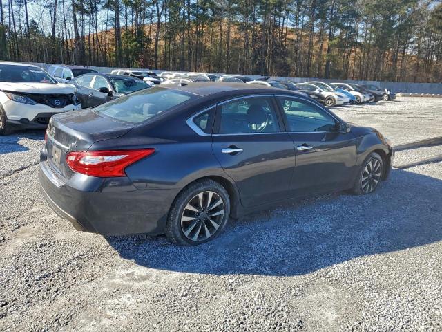 Nissan Altima 2.5 Image 5