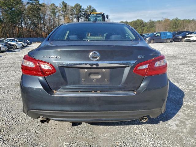 Nissan Altima 2.5 Image 10