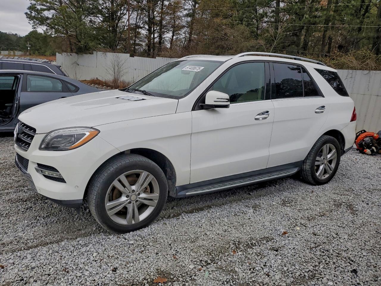 Mercedes-Benz M-Class 350 4matic Image 1