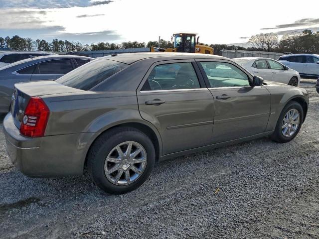 Chrysler 300 Touring Image 5