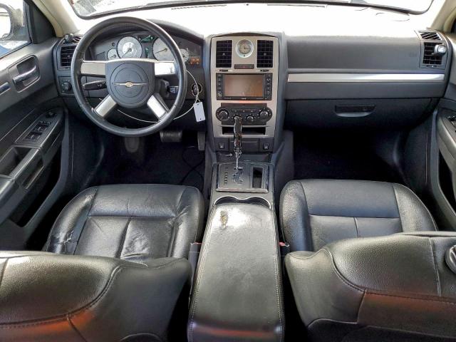 Chrysler 300 Touring Image 3