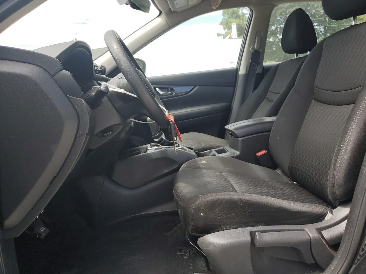 Nissan Rogue S Image 9