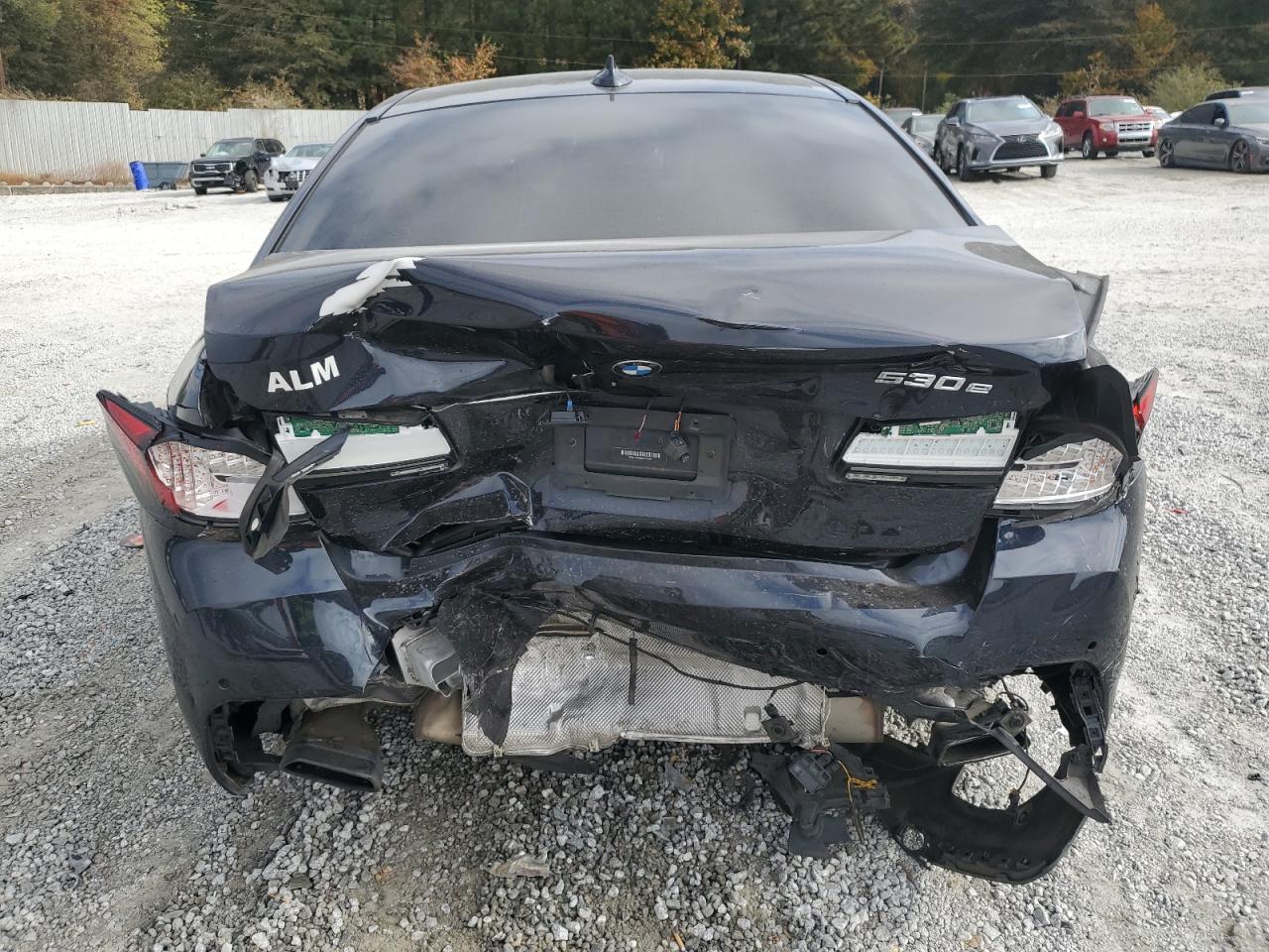 BMW 5 Series Image 2