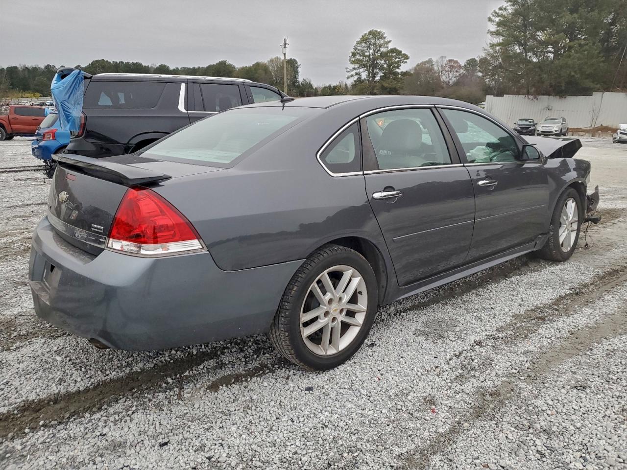 Chevrolet Impala Ltz Image 9