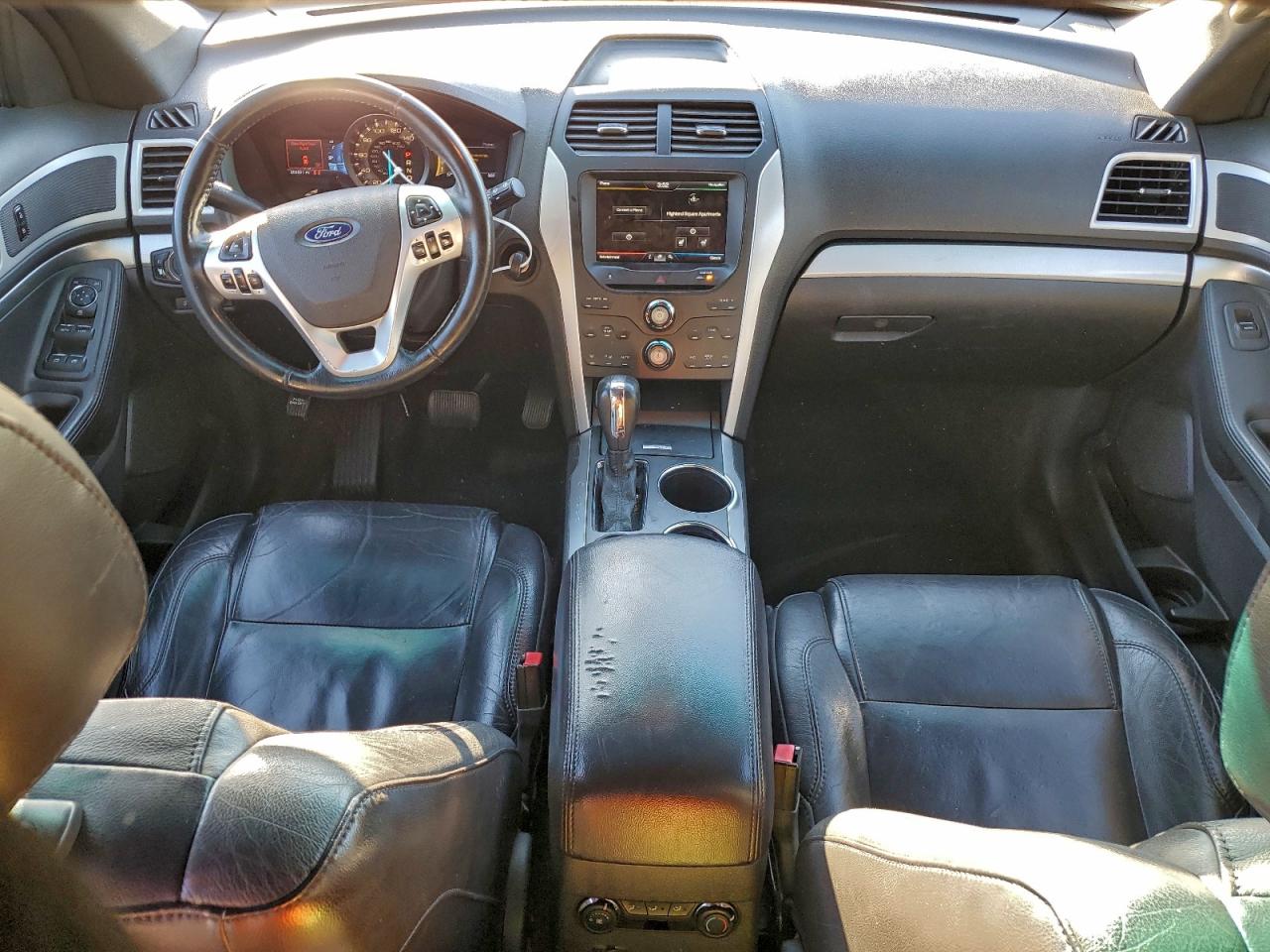 Ford Explorer Xlt Image 5