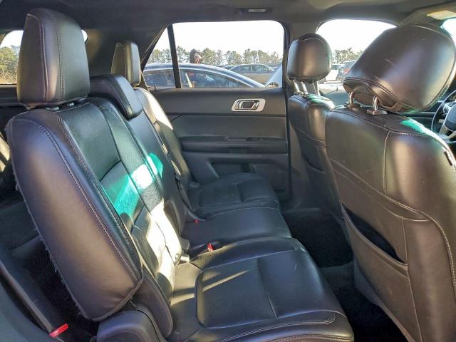 Ford Explorer Xlt Image 8