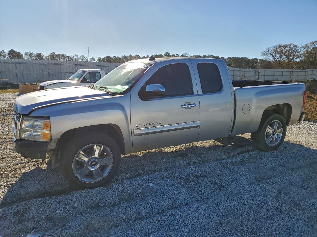 Chevrolet Silverado C1500 Lt Image 1