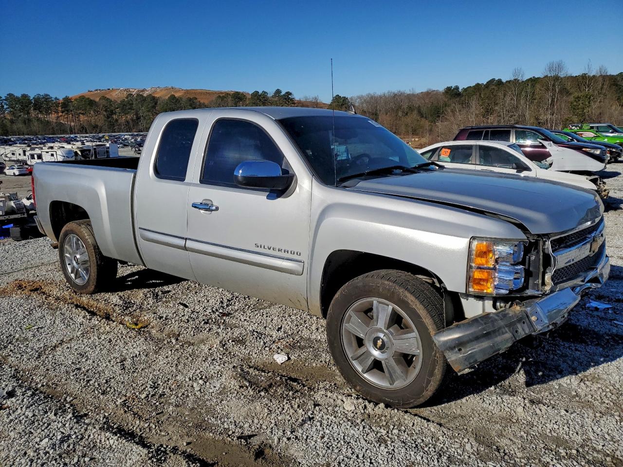 Chevrolet Silverado C1500 Lt Image 9
