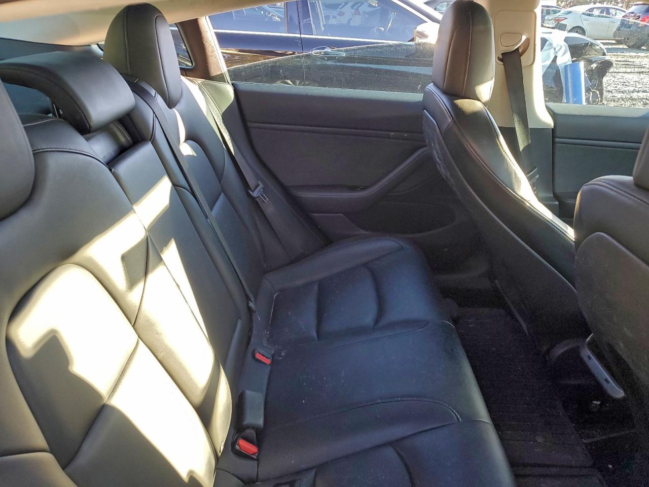 Tesla Model 3 Image 2