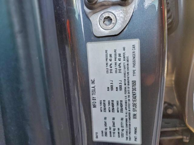 Tesla Model 3 Image 4