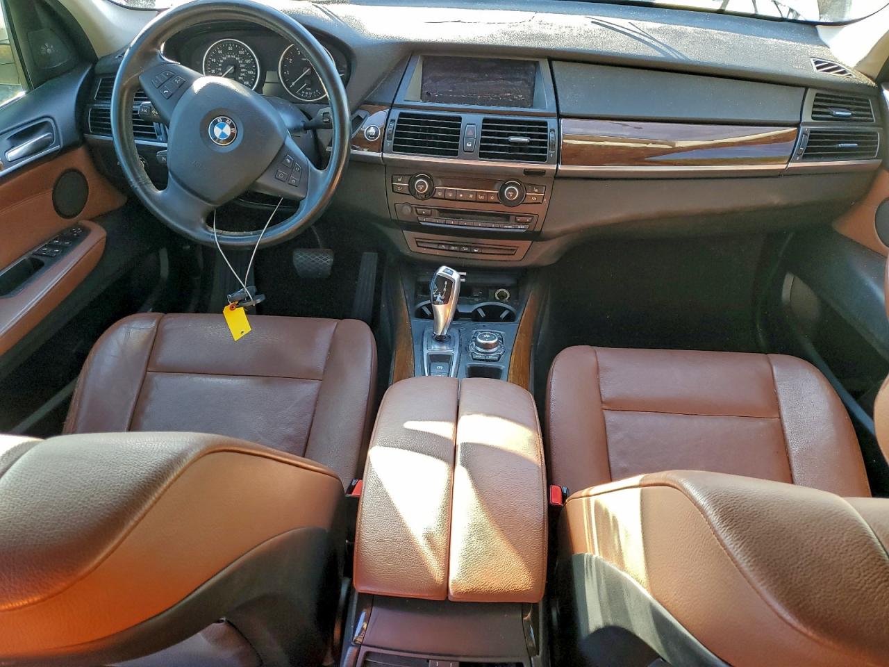 BMW X Series Xdrive50i Image 2