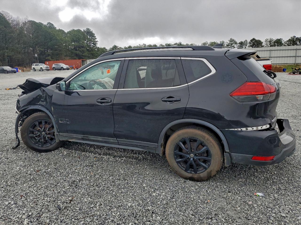 Nissan Rogue S Image 12