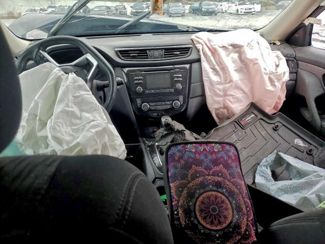 Nissan Rogue S Image 5