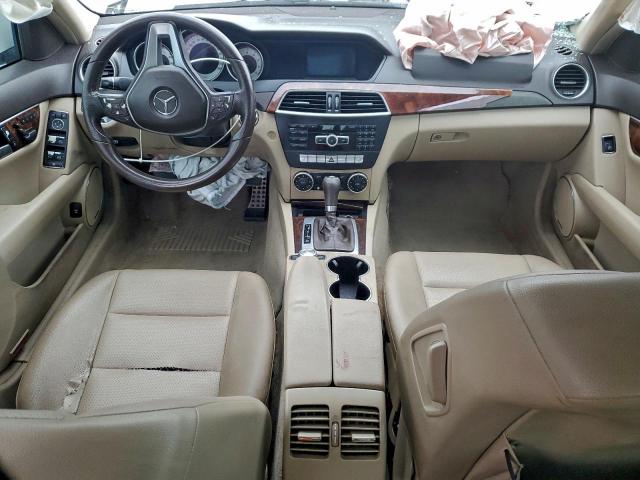 Mercedes-Benz C-Class 250 Image 4