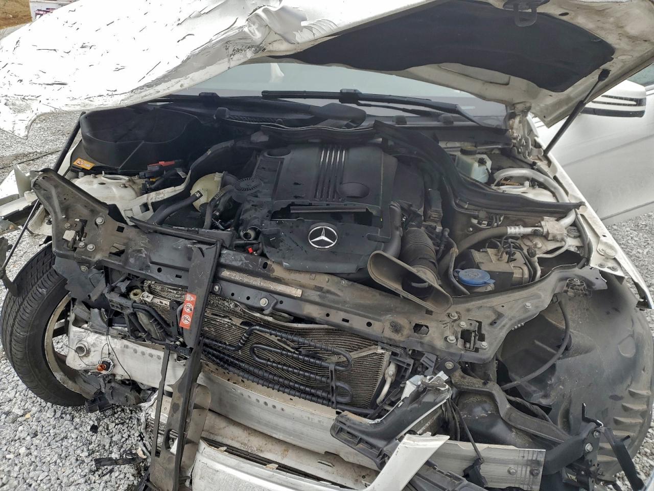 Mercedes-Benz C-Class 250 Image 2